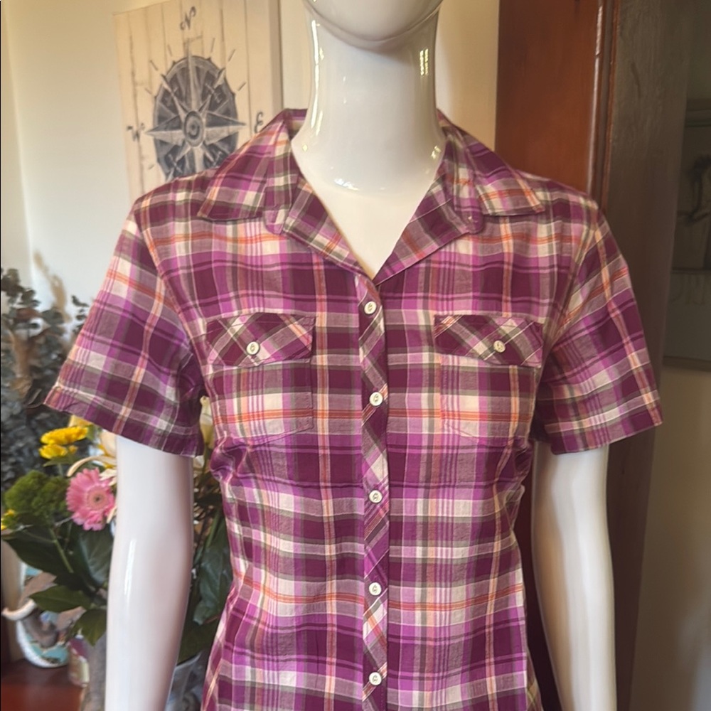 NWT Eddie Bauer size small Plaid Short Sleeve Shirt in Purple and Pink